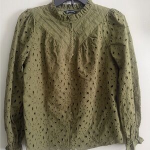 Pretty Garden Olive Green Eyelet lined long sleeve Women's Top size small